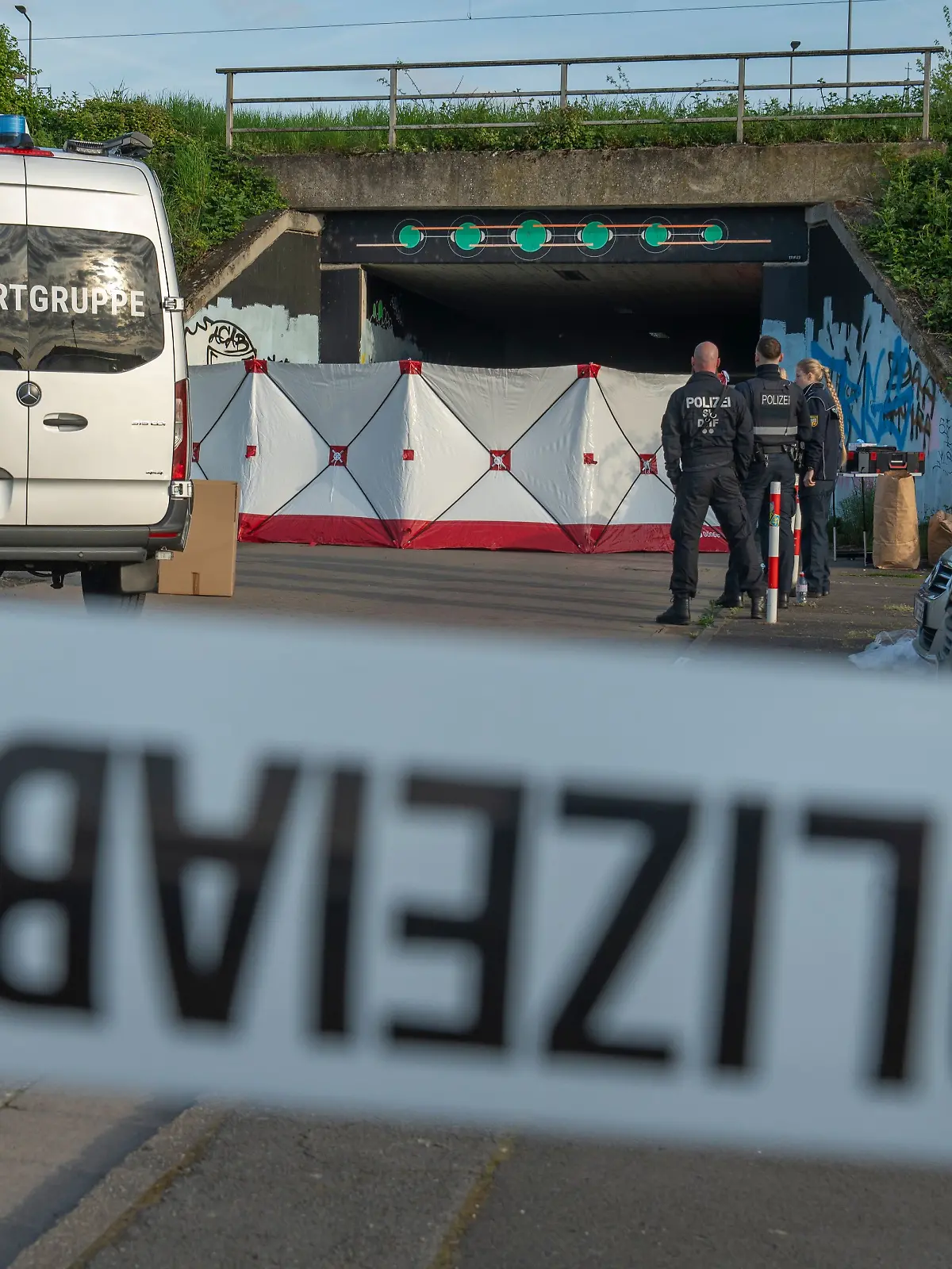 Toter und Verletzte in Unterführung in Völklingen