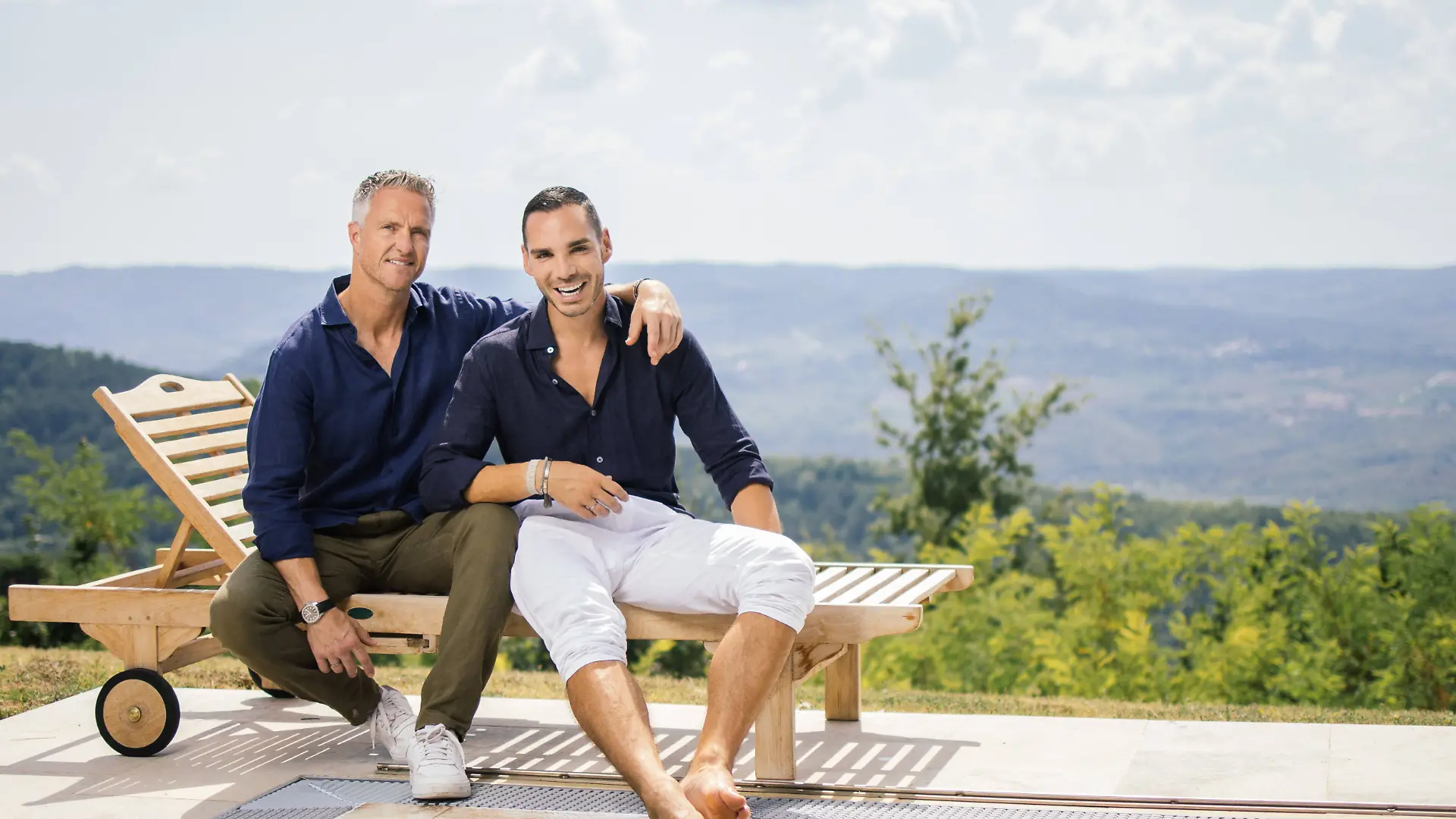 Ralf Schumacher und Étienne Bousquet-Cassagne hatten ihre Beziehung im Sommer 2024 öffentlich gemacht. Seitdem zeigen sie sich immer wieder glücklich zusammen.
