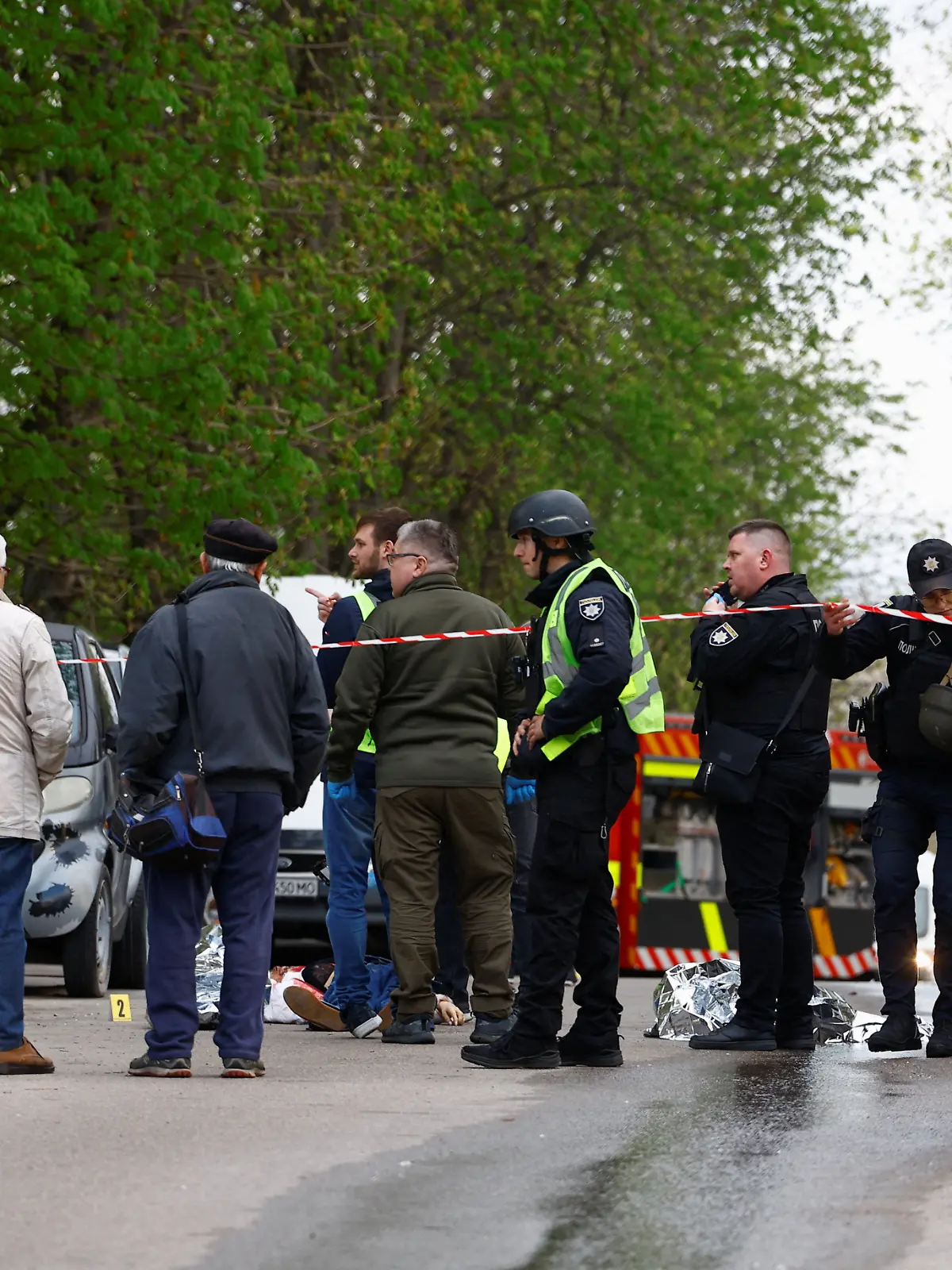 Angreifer tötet mehrere Menschen in Kiew