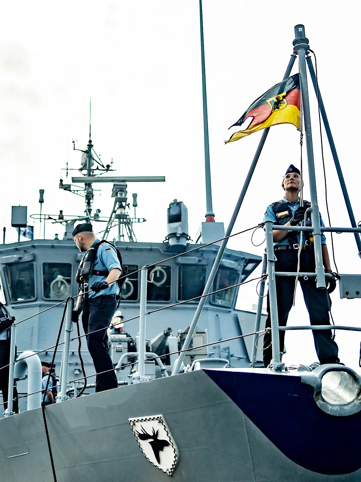 Das Minenjagdboot «Bad Bevensen» verlässt den Marinehafen Kiel für einen Einsatz in einem der ständigen Minenabwehrverbände der Nato. (zu dpa: «Deutsche Marine bereitet Einsatz in Straße von Hormus vor») +++ dpa-Bildfunk +++