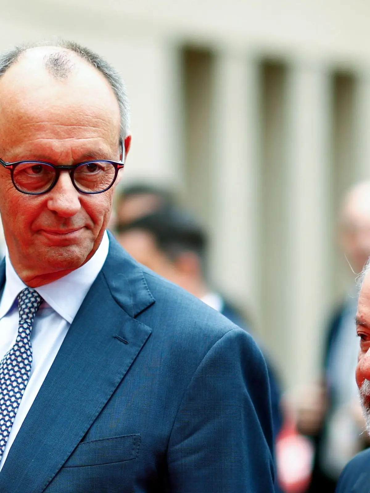 Bild zu: "Bundeskanzler Merz und Brasiliens Präsident Lula plötzlich getrennt auf Hannover Messe unterwegs"