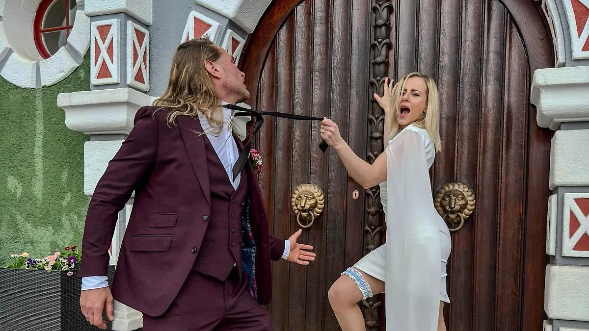 Nico Schwanz und Freundin Dodi haben auf dem Standesamt geheiratet