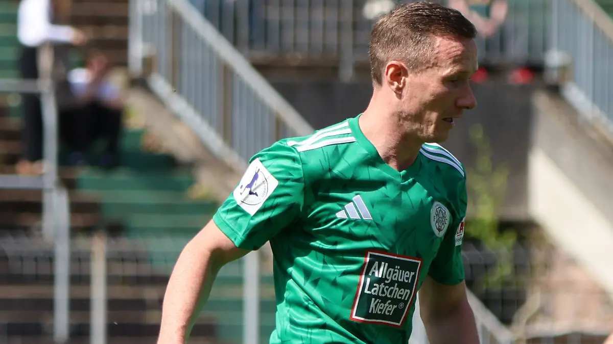 Ex-Bundesliga-Spieler Markus Mendler (hier links) spielt inzwischen für den FC Homburg