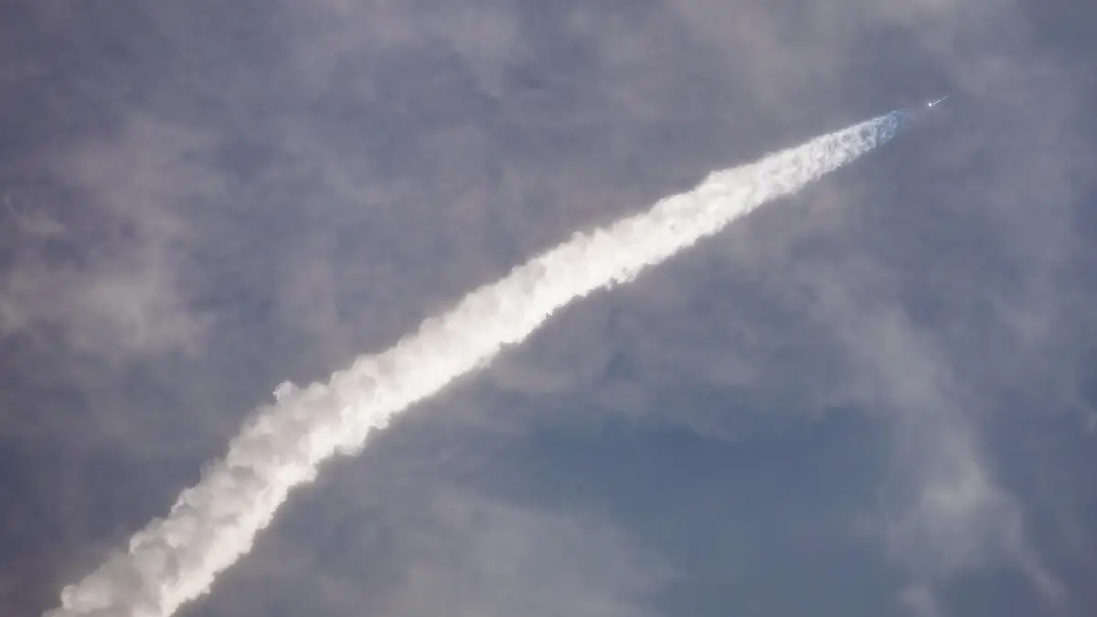 Blue Origin's New Glenn-3 launches AST SpaceMobile's BlueBird satellite from Cape Canaveral, Florida, on April 19, 2026. (Photo by Mauricio Paiz/NurPhoto)