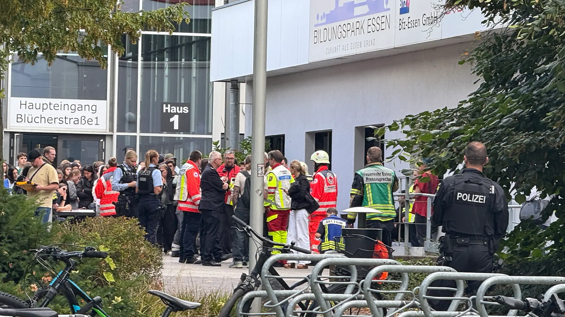 Am 5. September 2025 attackierte ein 17-Jähriger eine Lehrerin an einem Essener Berufskolleg