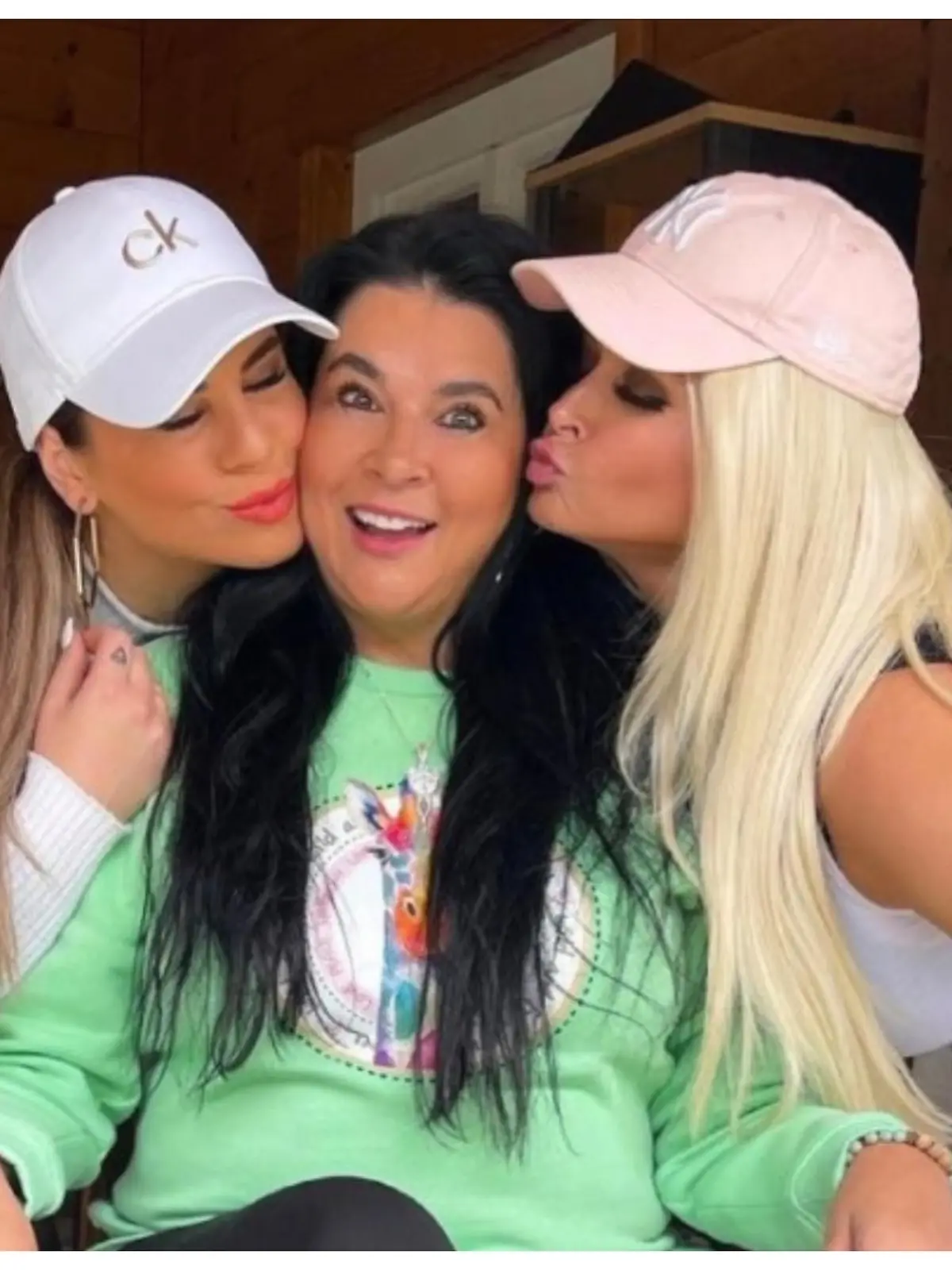 Jenny Frankhauser, Iris Klein und Daniela Katzenberger in der Schweiz, 2021
