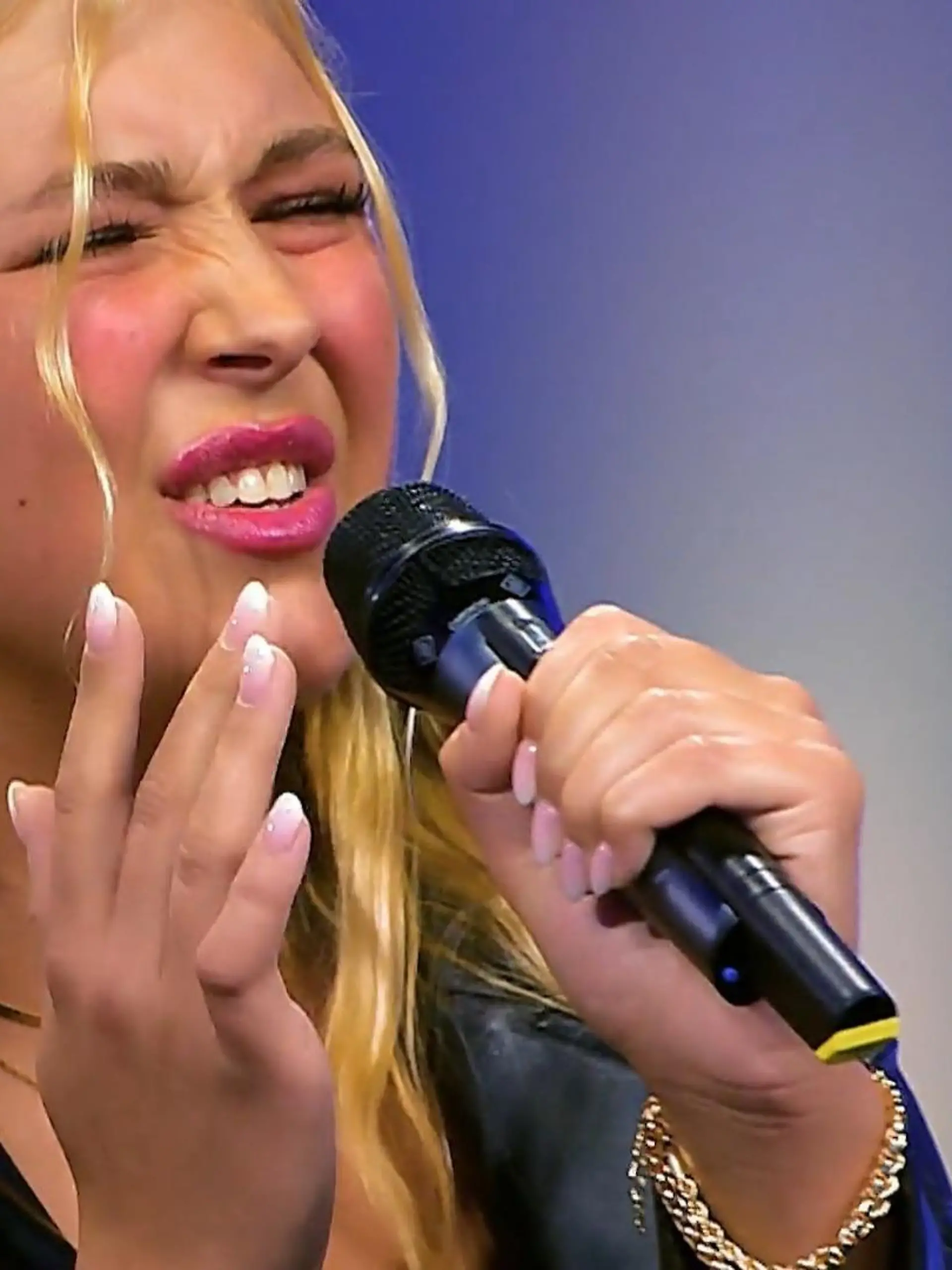 Bild zu: "Ihre Stimme geht ans Herz! DSDS-Kandidatin Zeliha setzt auf Silbermond"