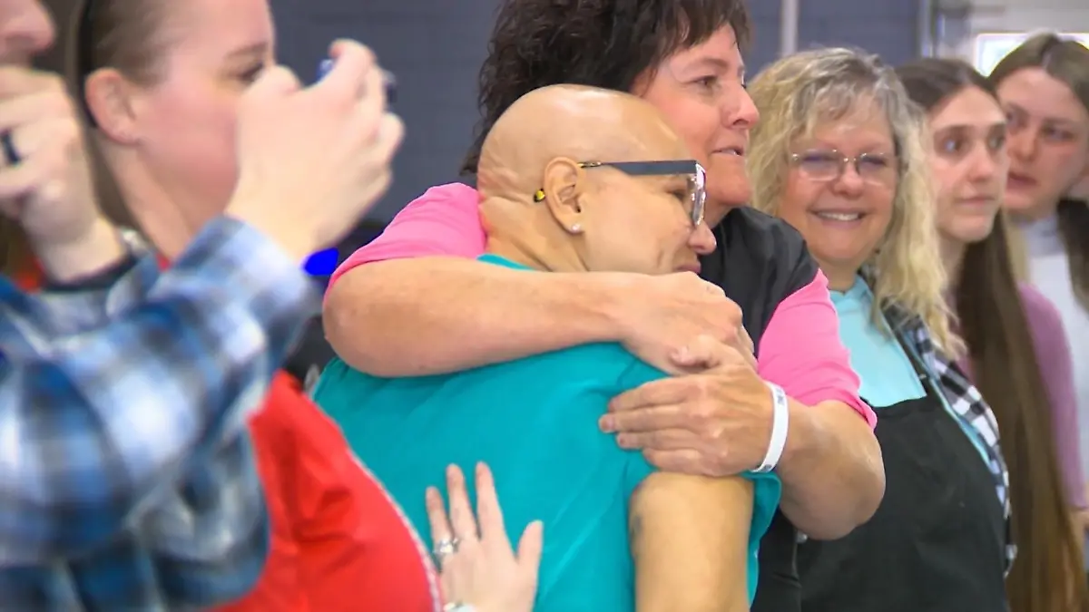 Nach Krebs-Schock! DAMIT bringt ein ganzer Ort Melisa zum Weinen Sonst ist sie für alle da