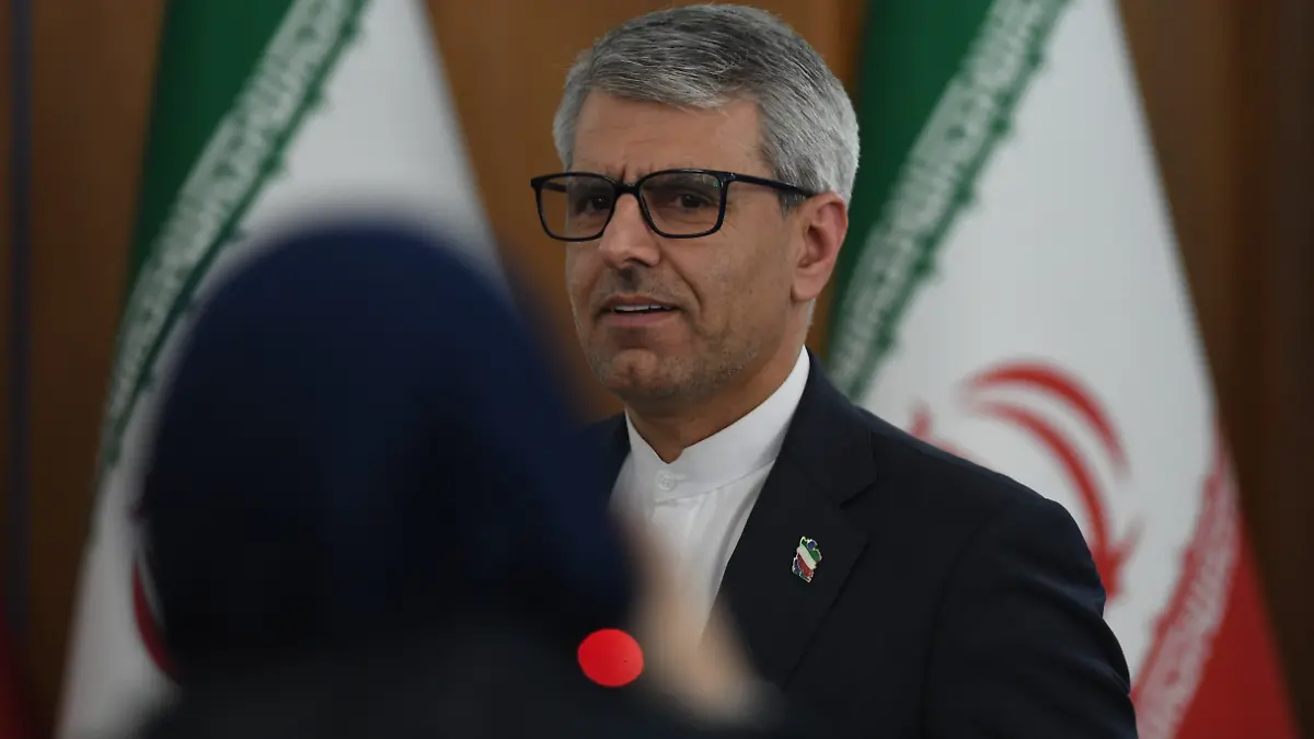 (260210) -- TEHRAN, Feb. 10, 2026 (Xinhua) -- Iranian Foreign Ministry spokesman Esmaeil Baghaei speaks at a weekly press conference in Tehran, Iran, Feb. 10, 2026. Baghaei said on Tuesday that Israel has been the main cause of insecurity and security problems in the region. (Xinhua/Shadati)