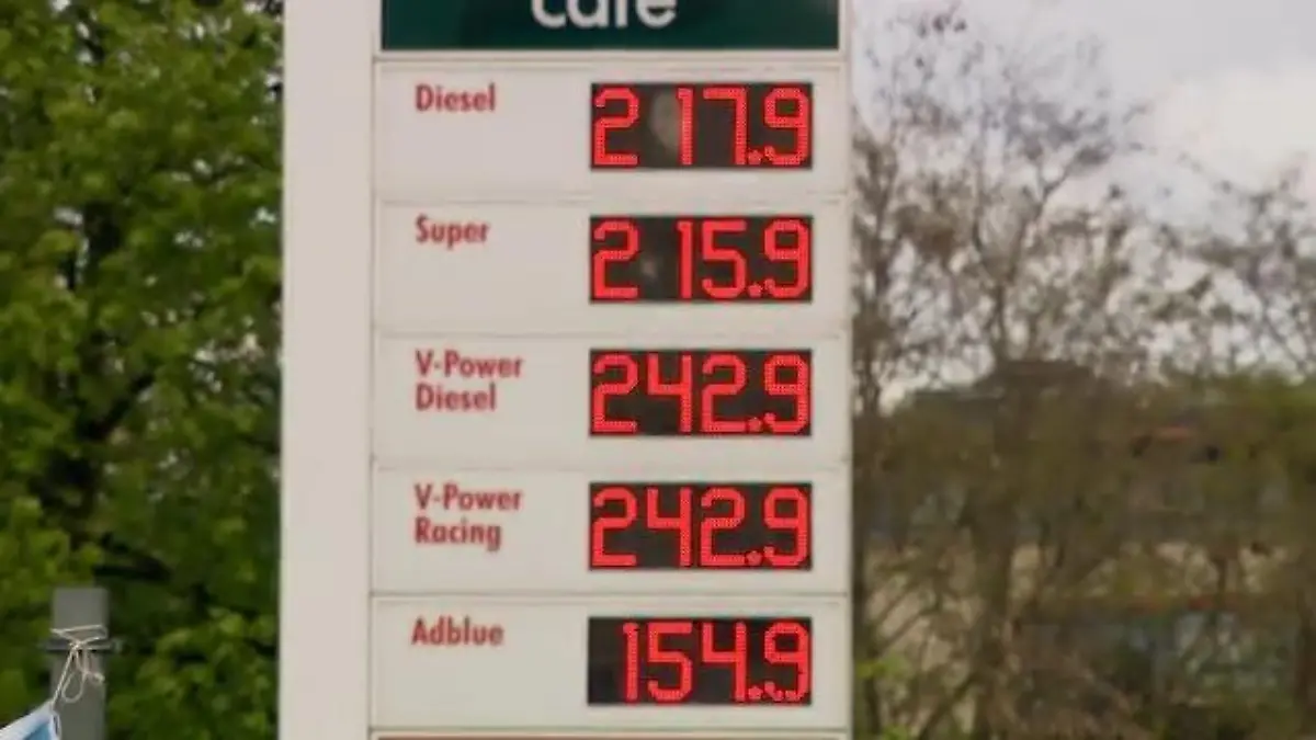 Weniger Urlaub wegen hoher Spritpreise? Debatte um Tankkosten