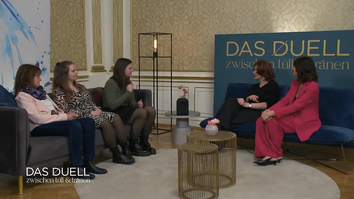 Wessen Kleider will Braut Nina zuerst anprobieren? Erster Zug im Duell