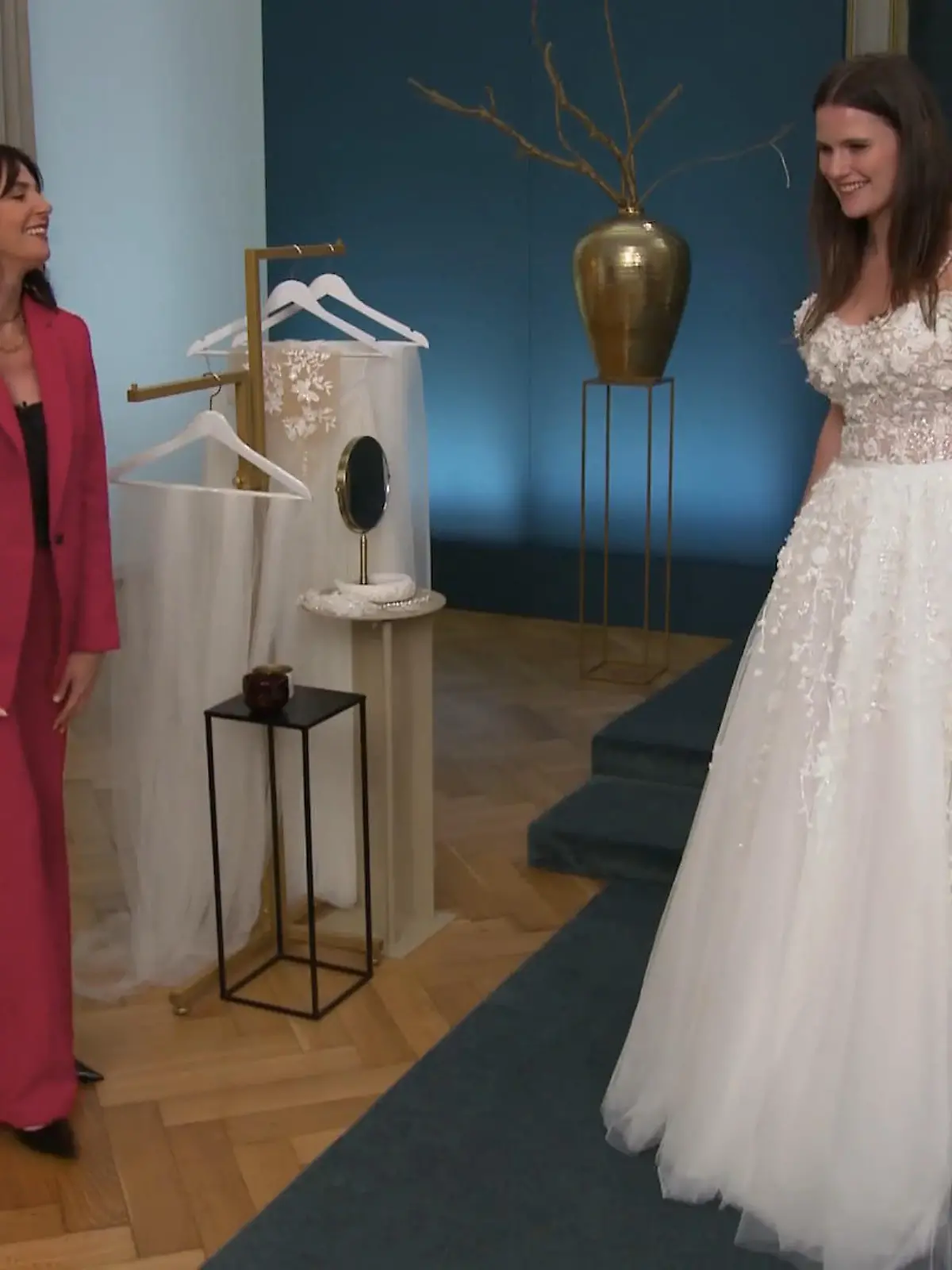 Bild zu: "Ann-Kathrin muss mit Ninas neuer Richtung spontan umdenken"