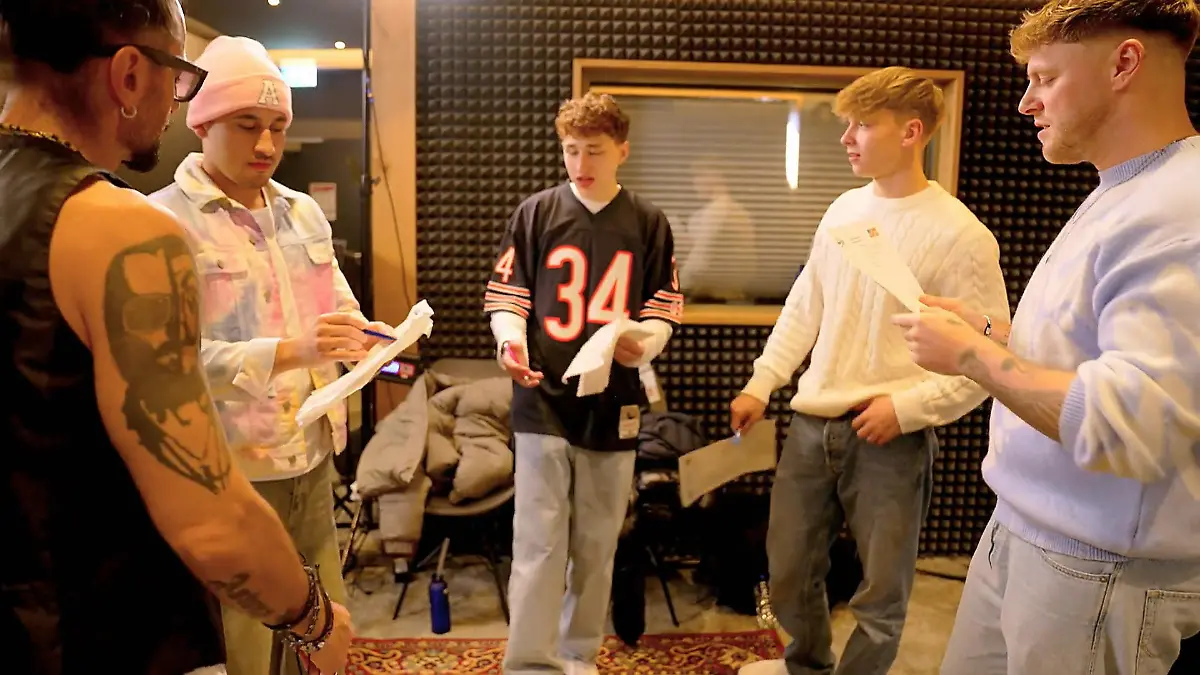 Welche Gruppe liefert in den Proben ab und wer scheitert schon am Text? Text sitzt - oder nicht?