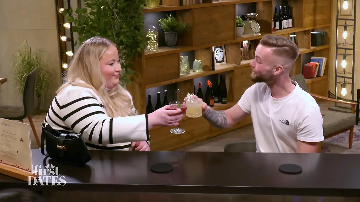 Viktoria denkt schon an Familie – doch passt Lukas in ihr Bild? Jung und auf der Suche