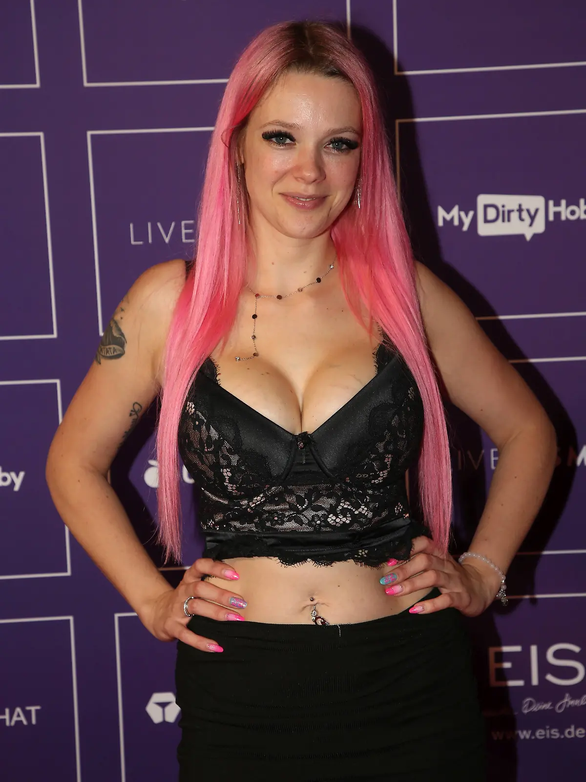 p12 vb k+ Anne Wünsche auf der 26. Erotikmesse Venus 2023