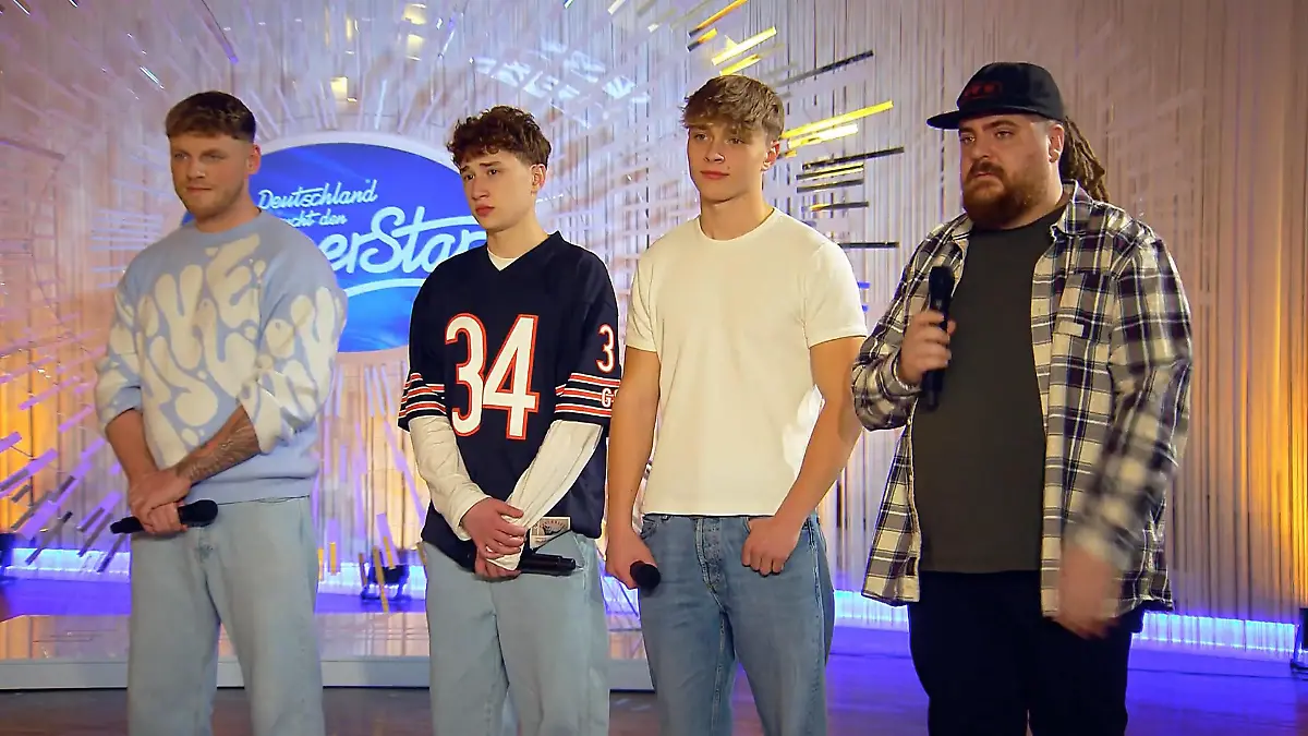 Die Wackelkandidaten müssen mit einem letzten Song noch einmal vor die Jury Spätschicht für Wackler