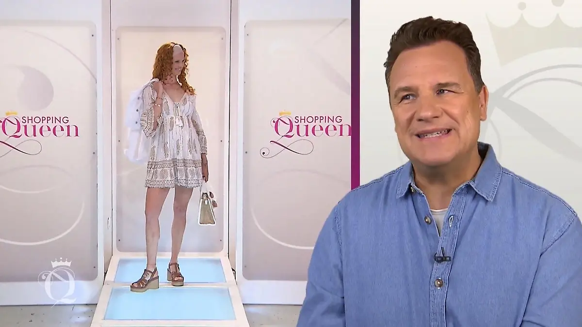 Links eine grinsende Julia auf dem Laufsteg, rechts Guido, das Gesicht leicht verziehend