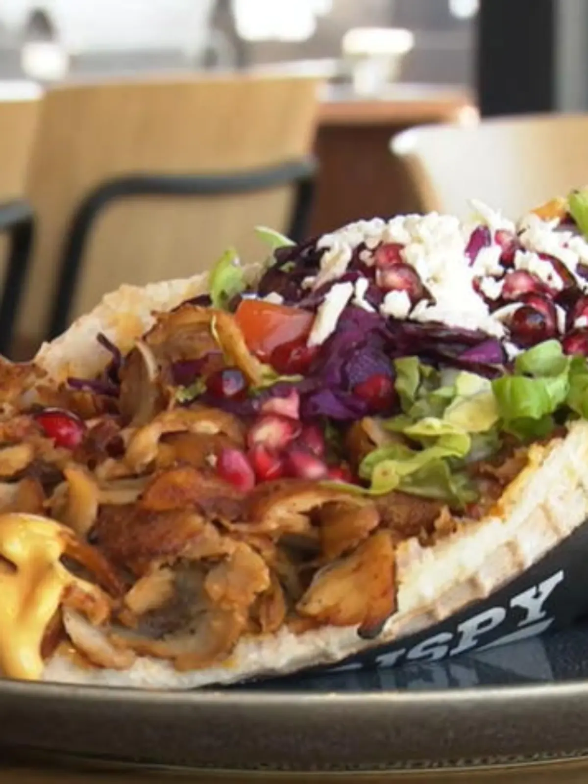 Bild zu: "Döner-Duell: Bielefelder „Krispy Kebab“ kämpft gegen Fastfood-Kette KFC"