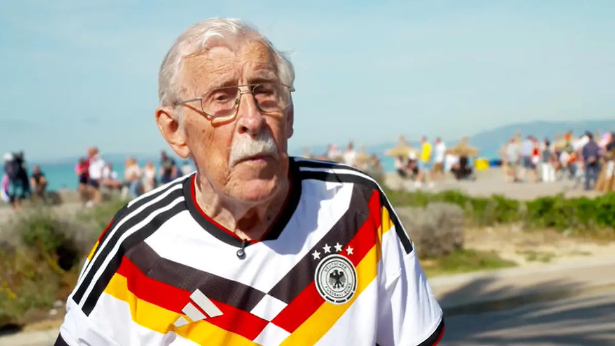 Ballermann-Star mit 88 Jahren. Opa Werner erobert Mallorca-Party Opa Werner wird Ballermann-Star