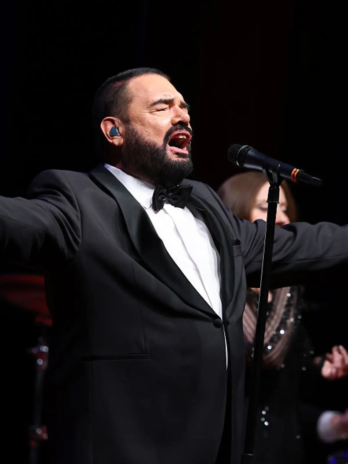 Marian Gold ist der Sänger der Band „Alphaville”. Das Foto zeigt ihn bei einem Auftritt 2025 in Chemnitz.