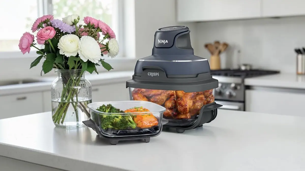 Ninja Crispi auf einem Küchentisch