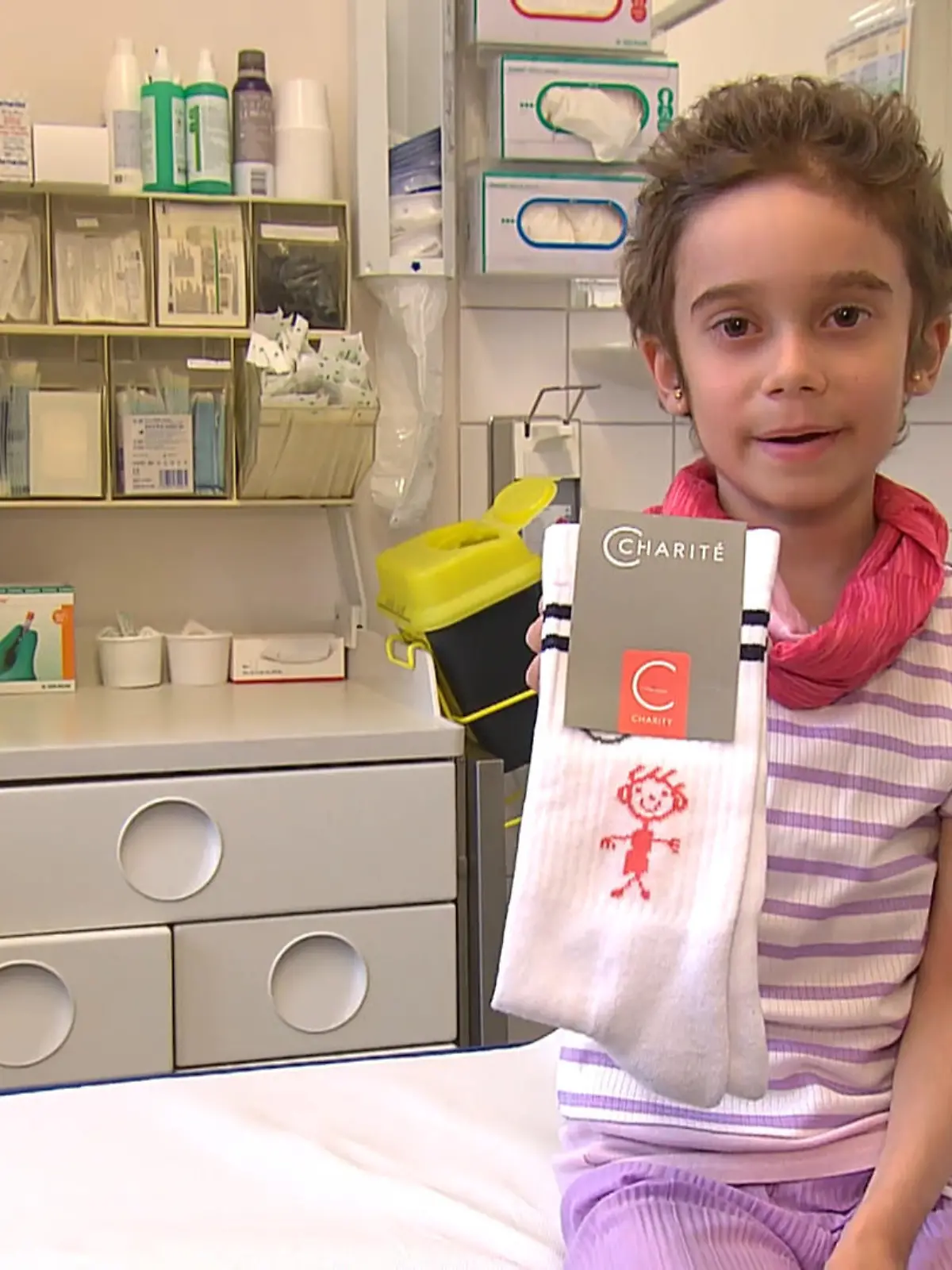 Bild zu: "Charité Berlin: Emilias Spendensocken für ein Kinderfest"