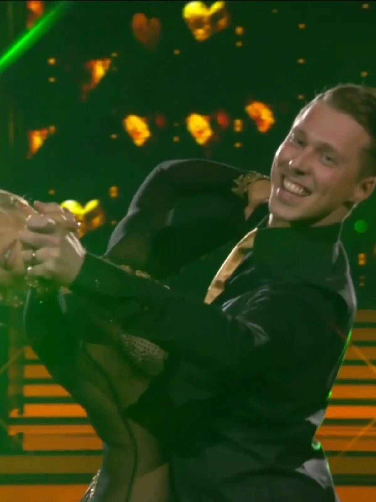 Bild zu: "Wow: Valentina Pahde tanzt den besten Wiener Walzer EVER!"