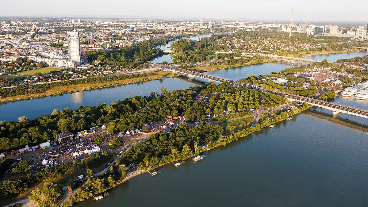 Auf der Donauinsel in Wien kam es wegen spielender Kinder zum Ärger mit dem Wirt einer Imbissbude