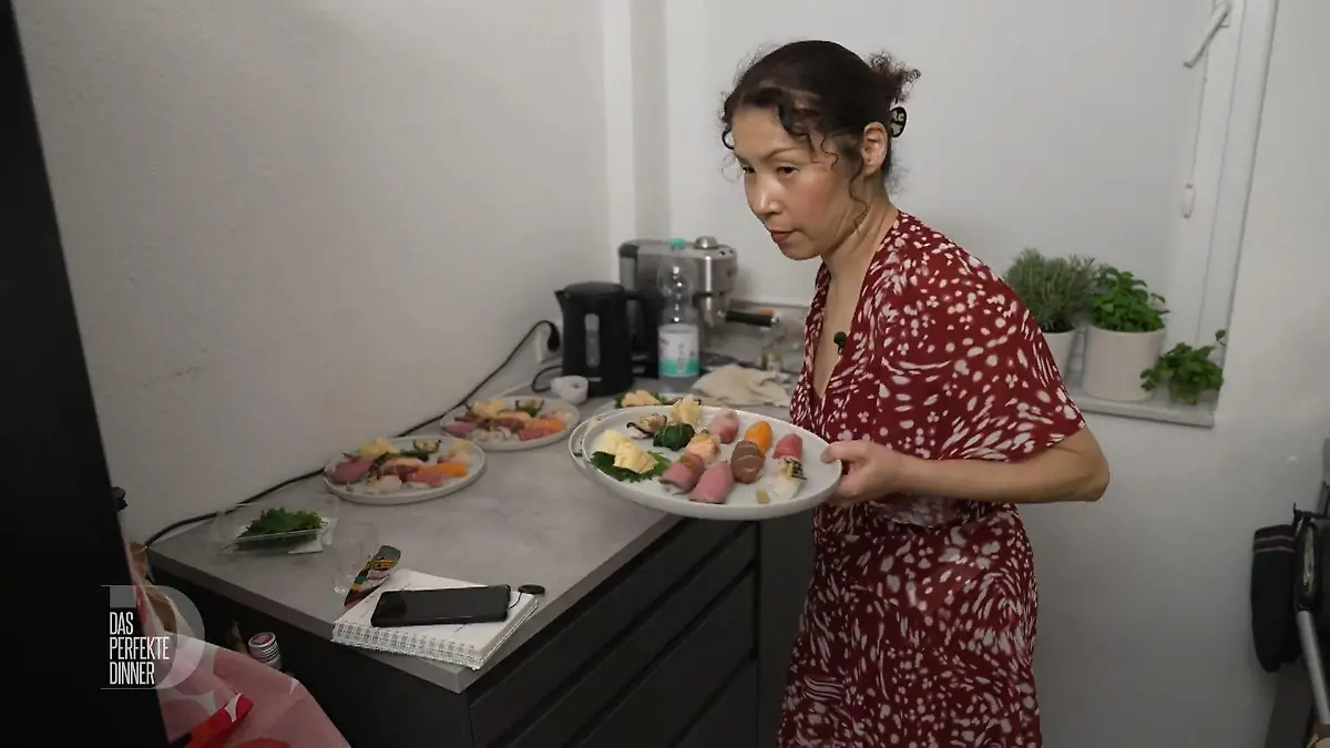 Kayos Sushi haut den stärksten Eiweiß-Liebhaber um Was 'ne Arbeit!