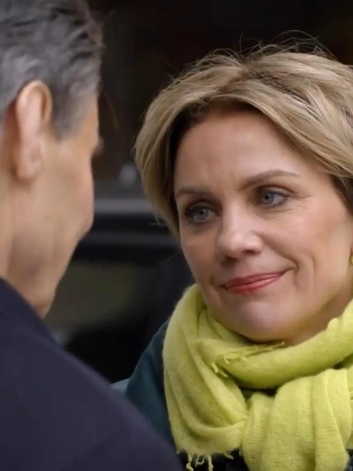 Bild zu: "Wie sehr hängen Yvonne und Jo noch aneinander?"