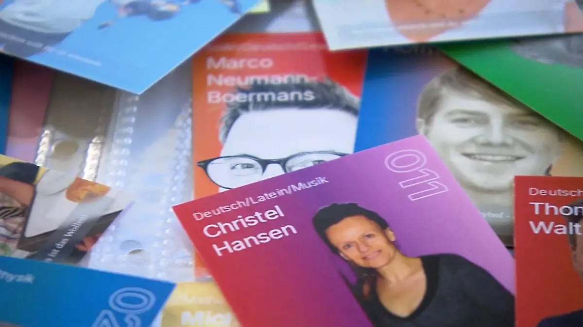 Gymnasium mit Lehrer-Sammelkarten Kuchenverkauf war gestern