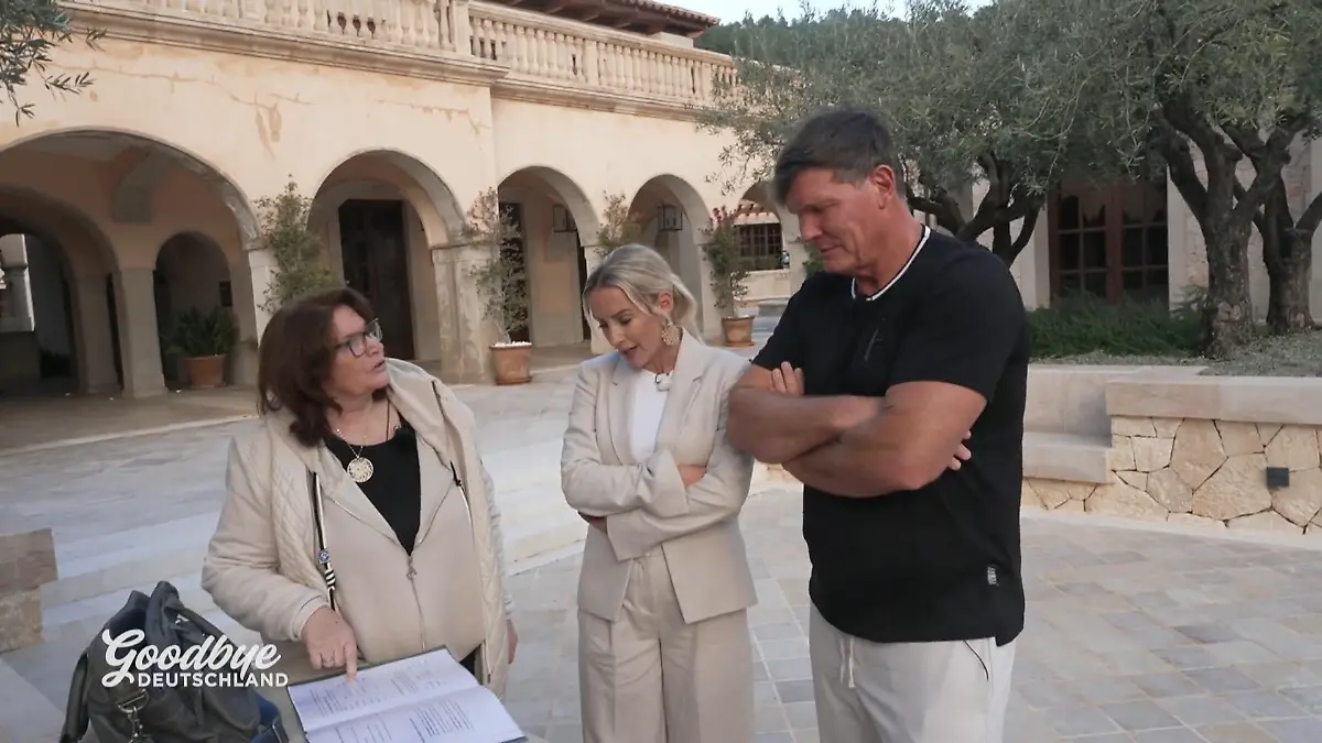 Spiegelteppich, Glamour, große Träume – wird diese Location zu teuer? Luxus oder Limit?