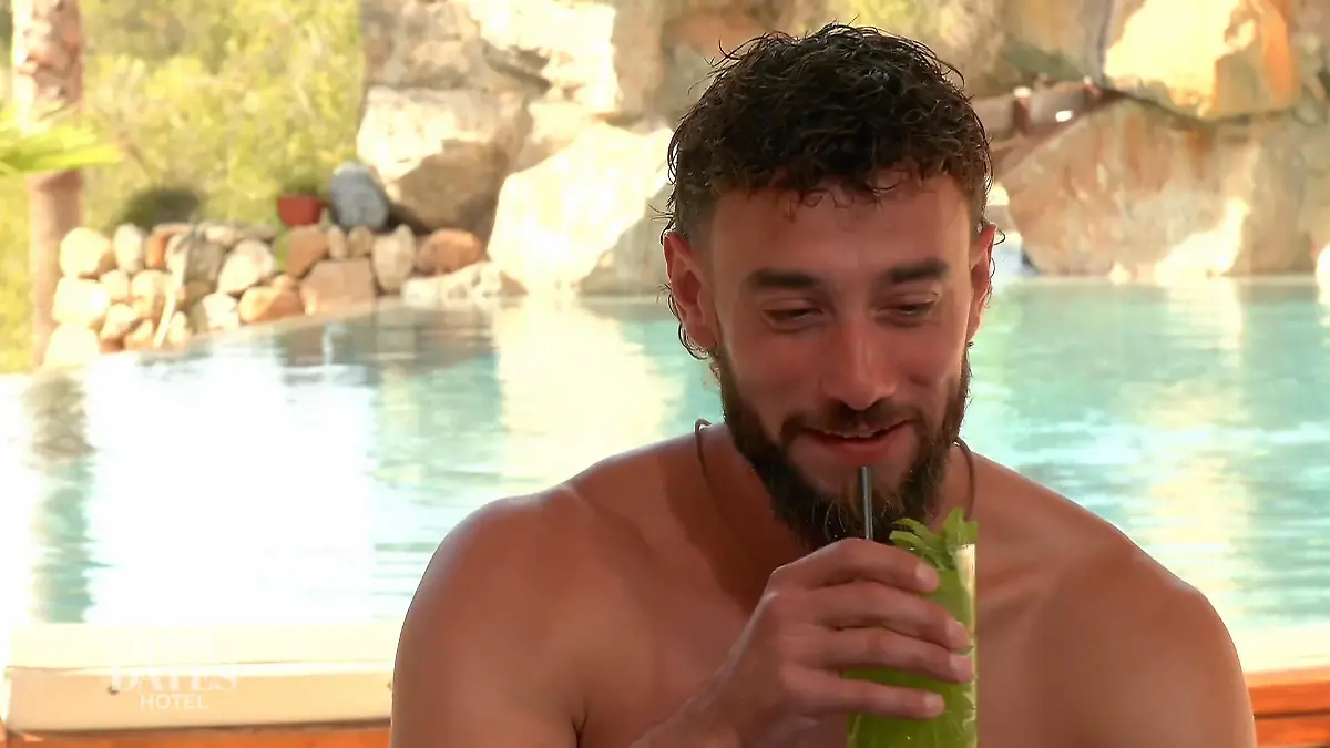Phillip will Beziehung – aber wie tief sitzt Tamara schon in seinem Kopf? Rückblick an der Poolbar