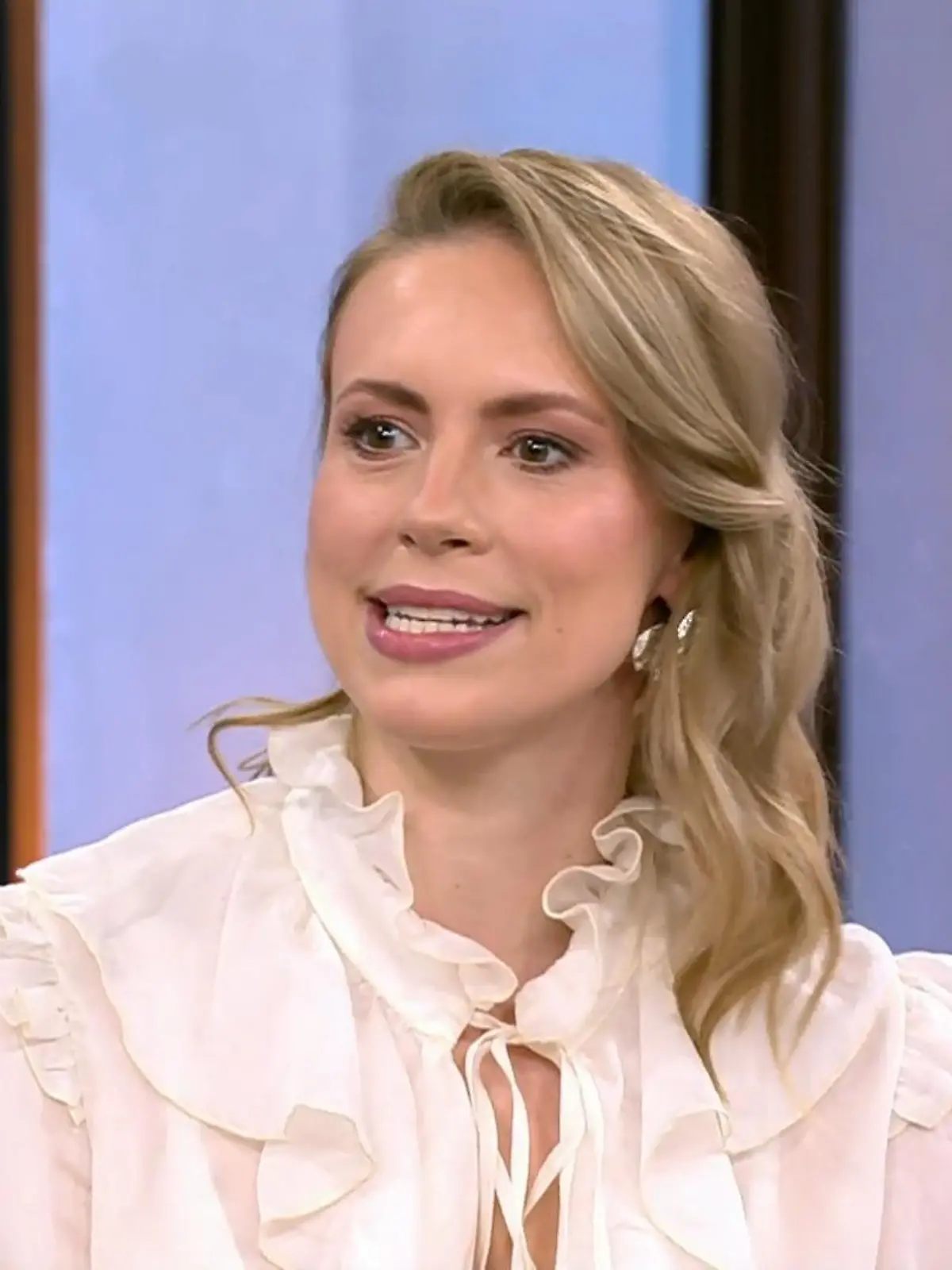 Lara Dandelion Seibert zu Gast bei Punkt 8. 