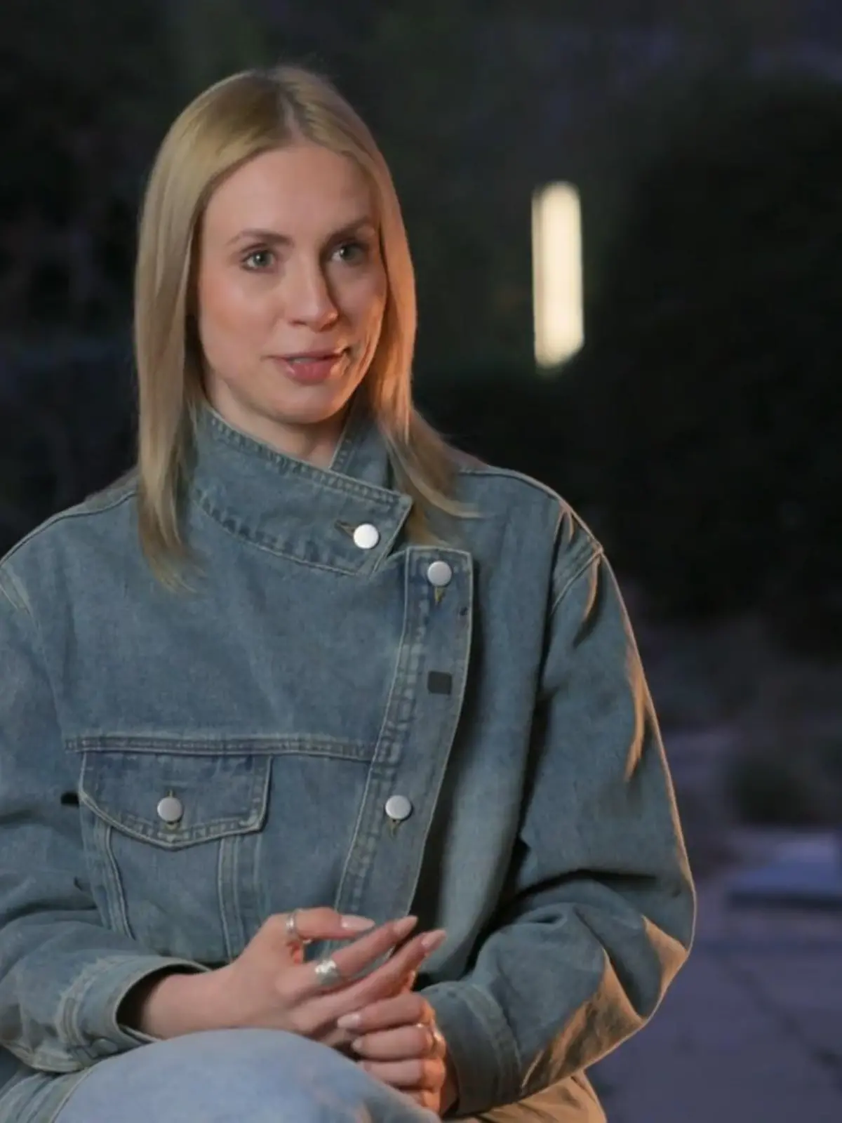 Bild zu: "Lara Dandelion Seibert erklärt, wie Zoe weiterhin auftaucht"