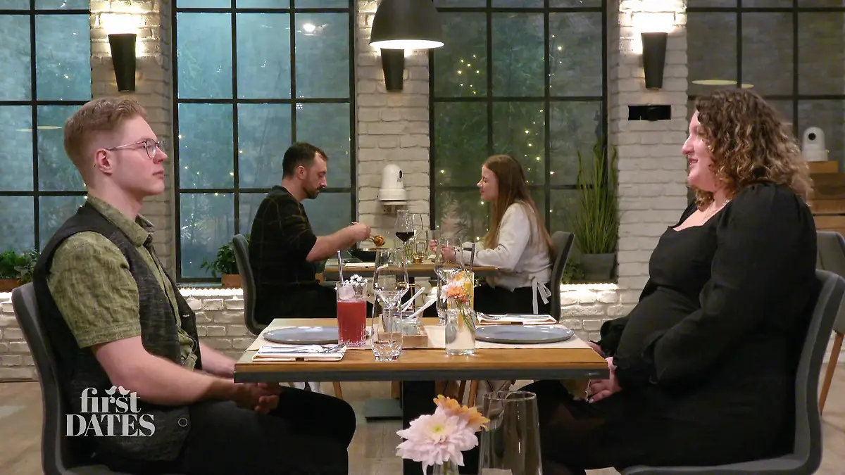 Merle fragt direkt nach der Zukunft – und Leon hat darauf eine klare Antwort Mehr als Smalltalk