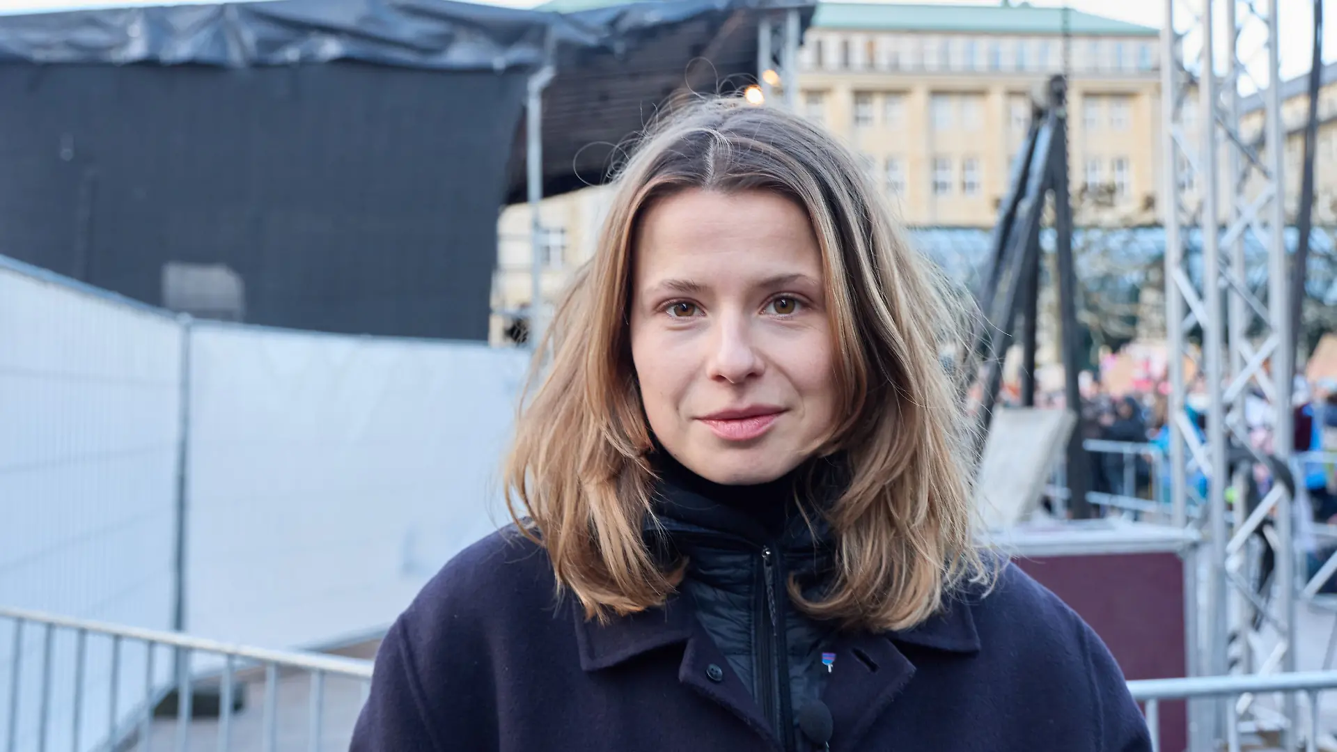 Klimaaktivistin Luisa Neubauer taucht auf dem X-Account des früheren US-Präsidenten Barack Obama auf – Obama lobt die Deutsche für ihr Engagement.
