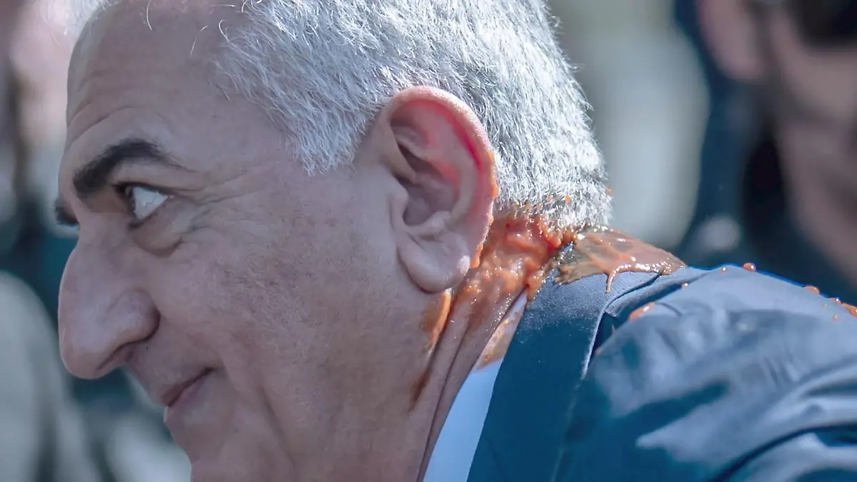 Mitten in Berlin! Attacke auf iranischen Politiker vor Bundespressekonferenz Schah-Sohn Reza Pahlavi