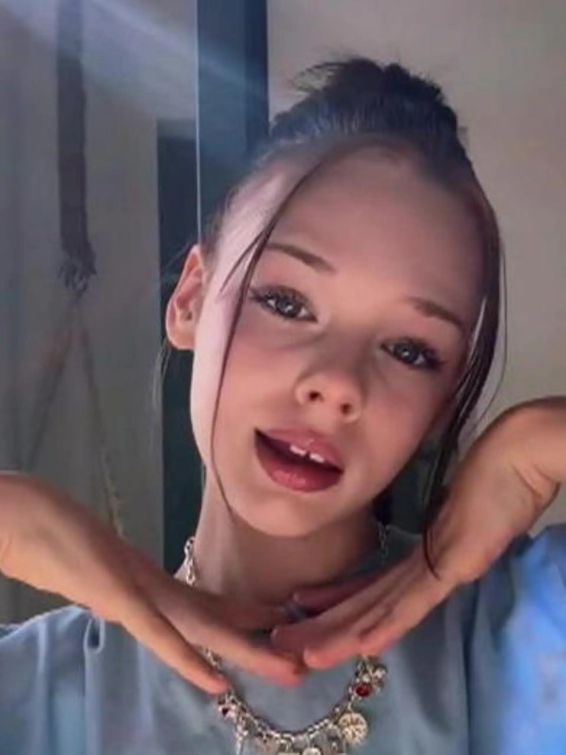 Bild zu: "Anne Wünsches Tochter scheffelt bei Instagram ordentlich Kohle"