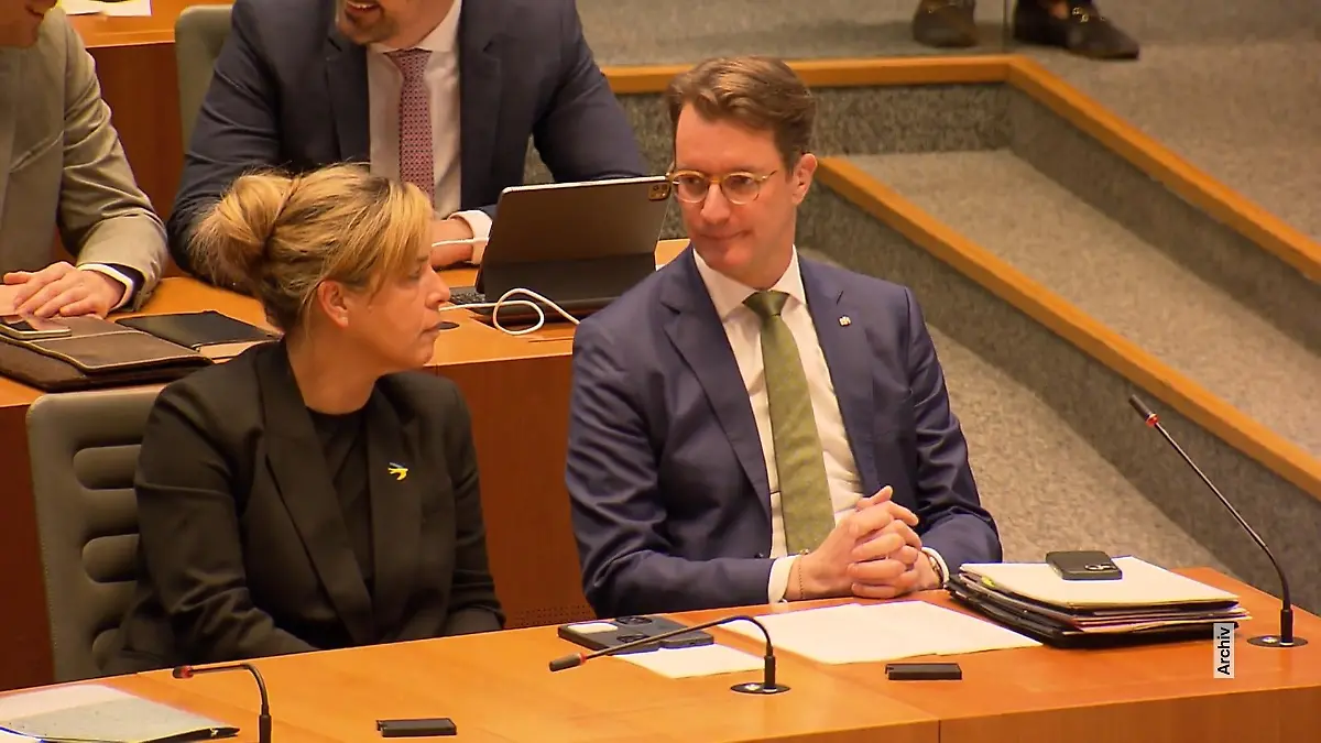 CDU verliert an Rückhalt Aktuelle Umfrage