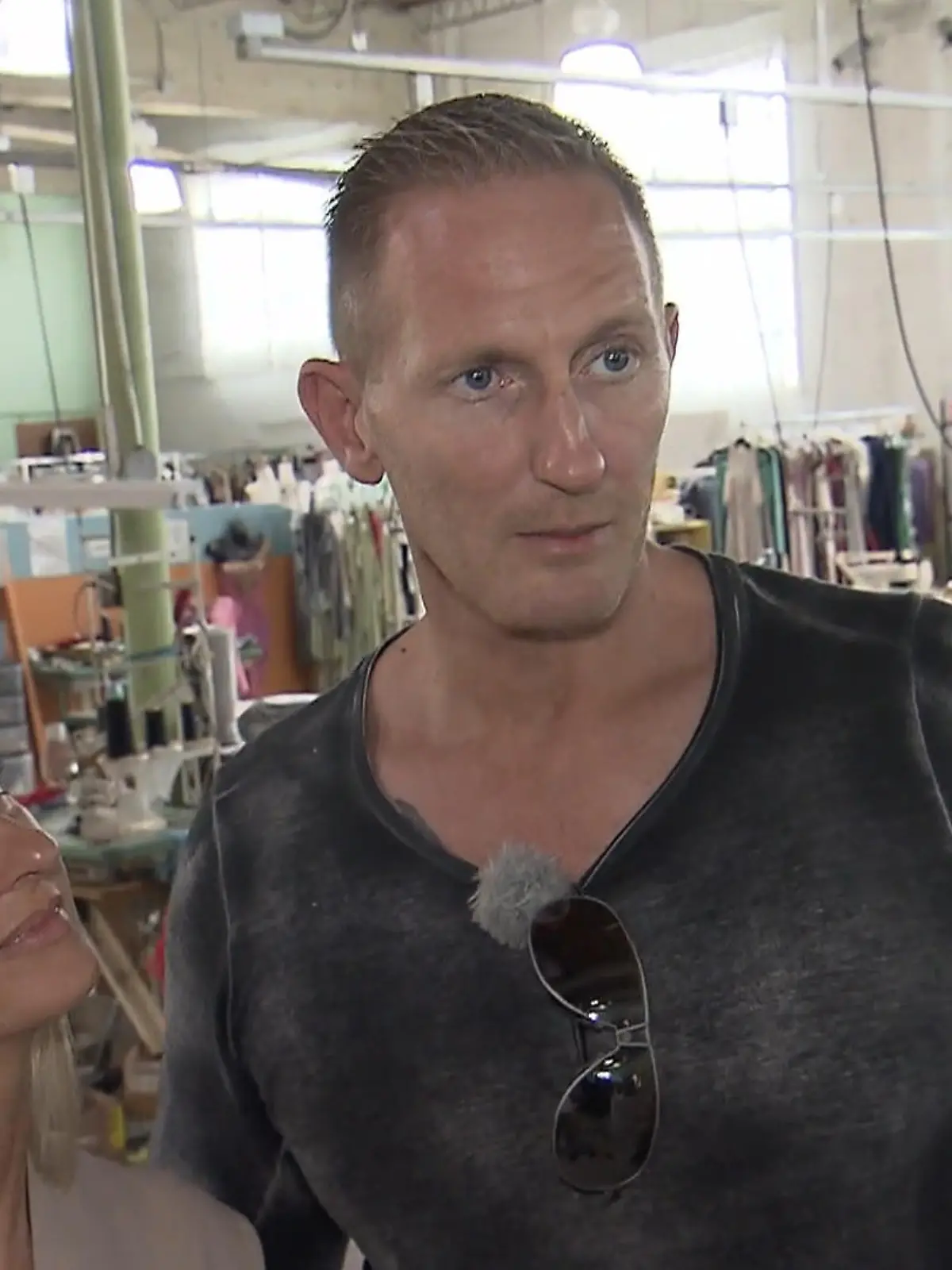 Bild zu: "Luxus-Handtaschen statt Alltag: Wie ernst wird es für Familie Hee jetzt schon?"