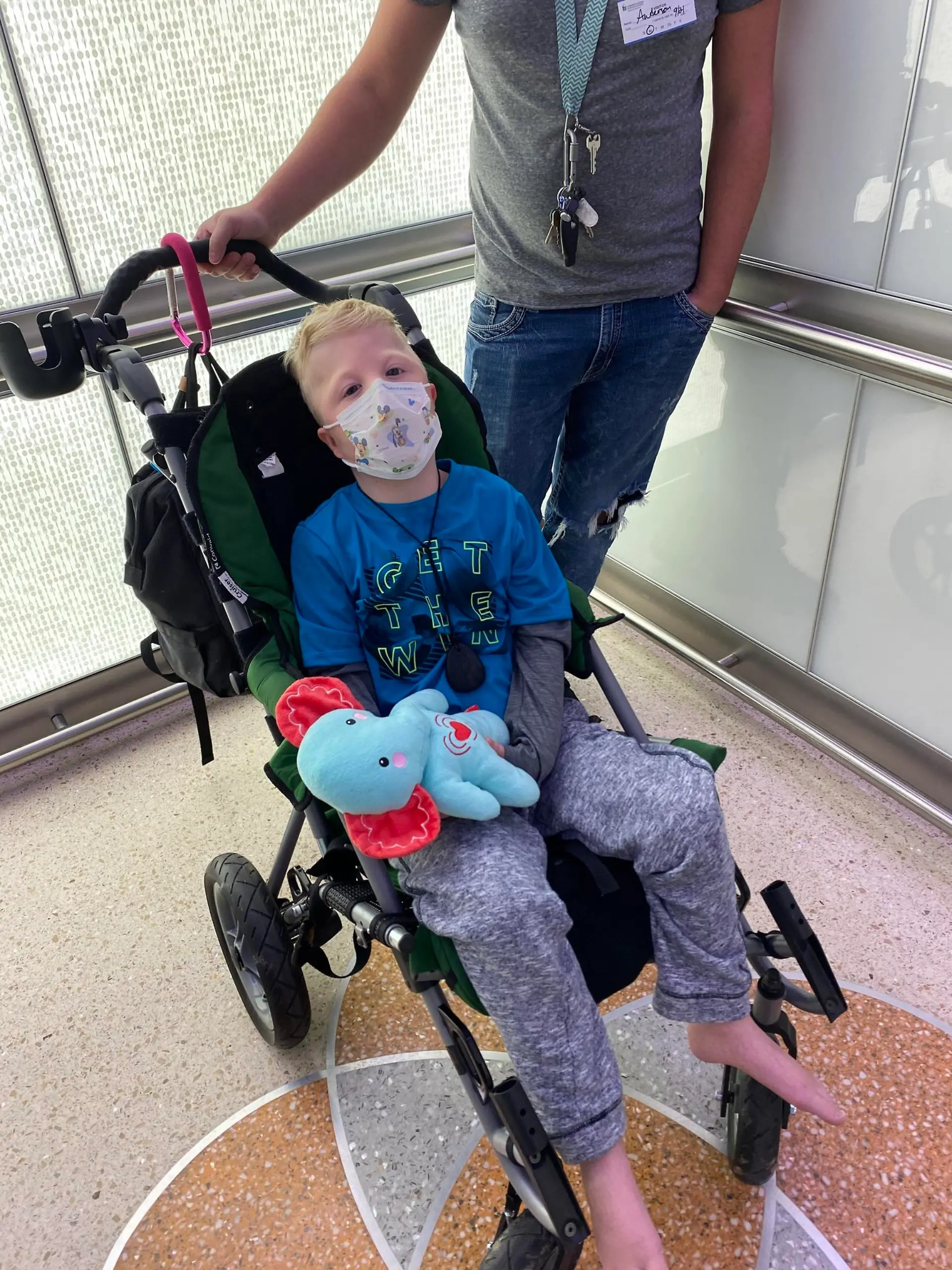 "Bruce" war Gabryel Atkinsons liebstes Kuscheltier - jetzt ist es weg. Und mit ihm die Asche des verstorbenen 7-jährigen.