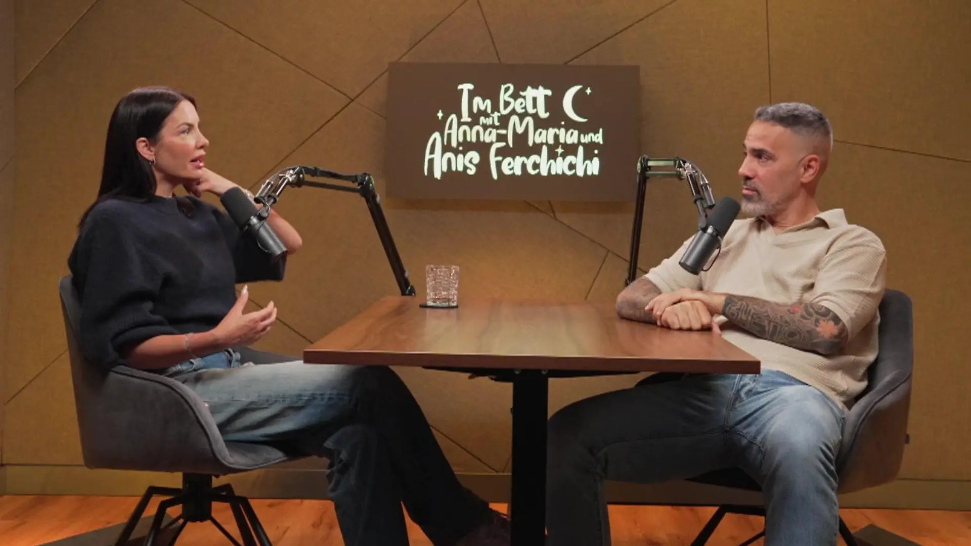 „Das macht man nicht!“ Anna-Maria und Bushido schockiert über neue Haushälterin Neue Folge des Ferchichi-Podcasts
