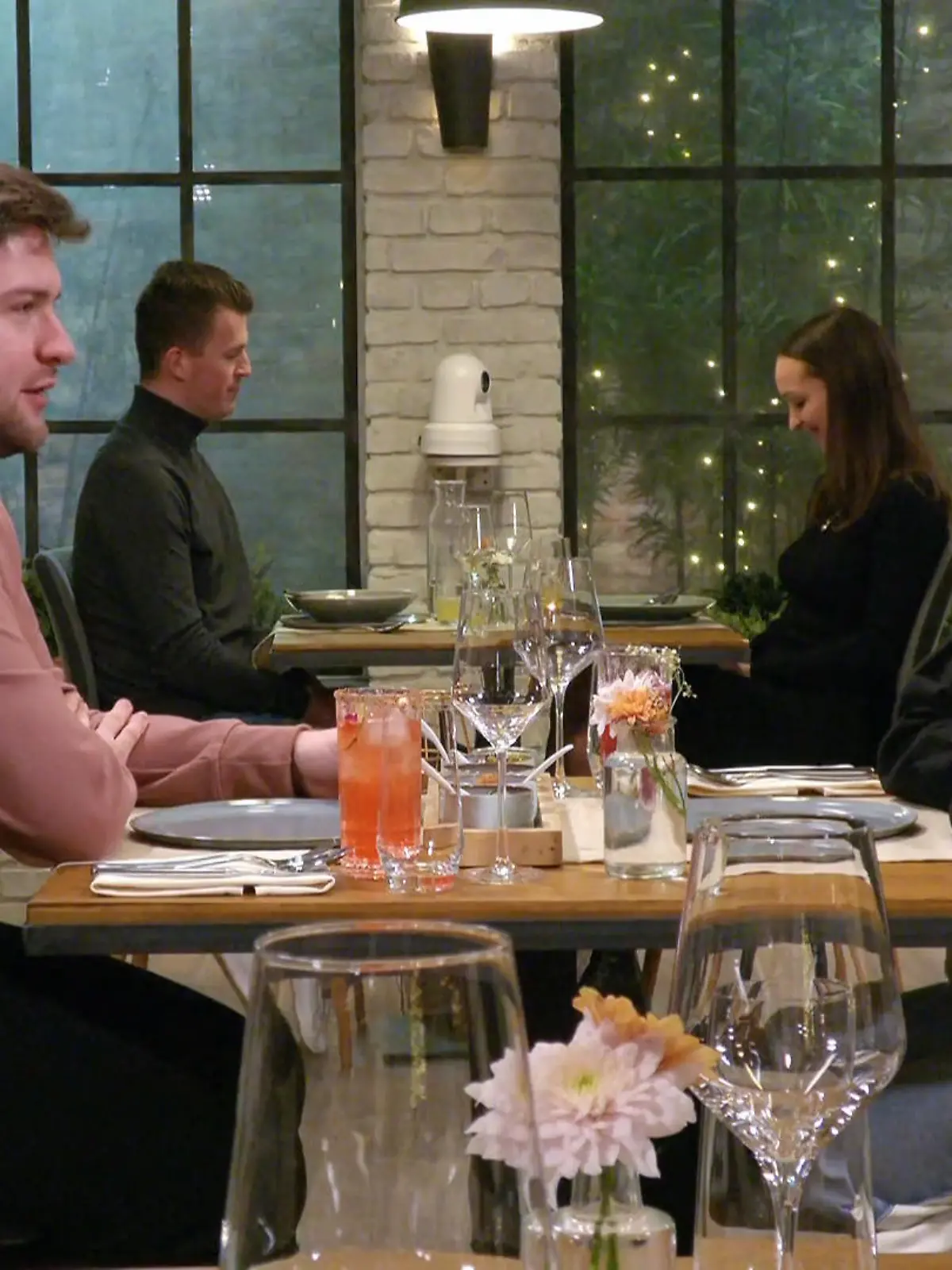 Bild zu: "Fußball trifft Tanz – aber hat Anton überhaupt Zeit für mehr?"