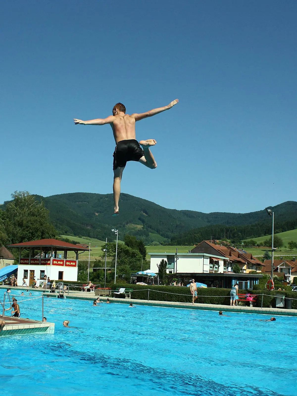  Themenbild - Badespass im Schwimmbad Elzach 09.06.2014 Badespass im Schwimmbad in Elzach/Schwarzwald , EPdfg