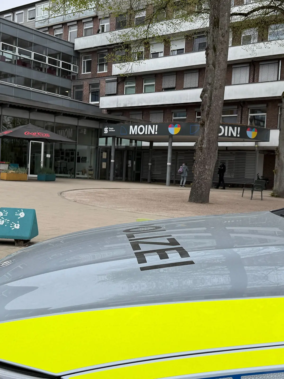 Bild zu: "Polizei schießt auf Mann in Rellingen bei Hamburg – Täter auf der Flucht"