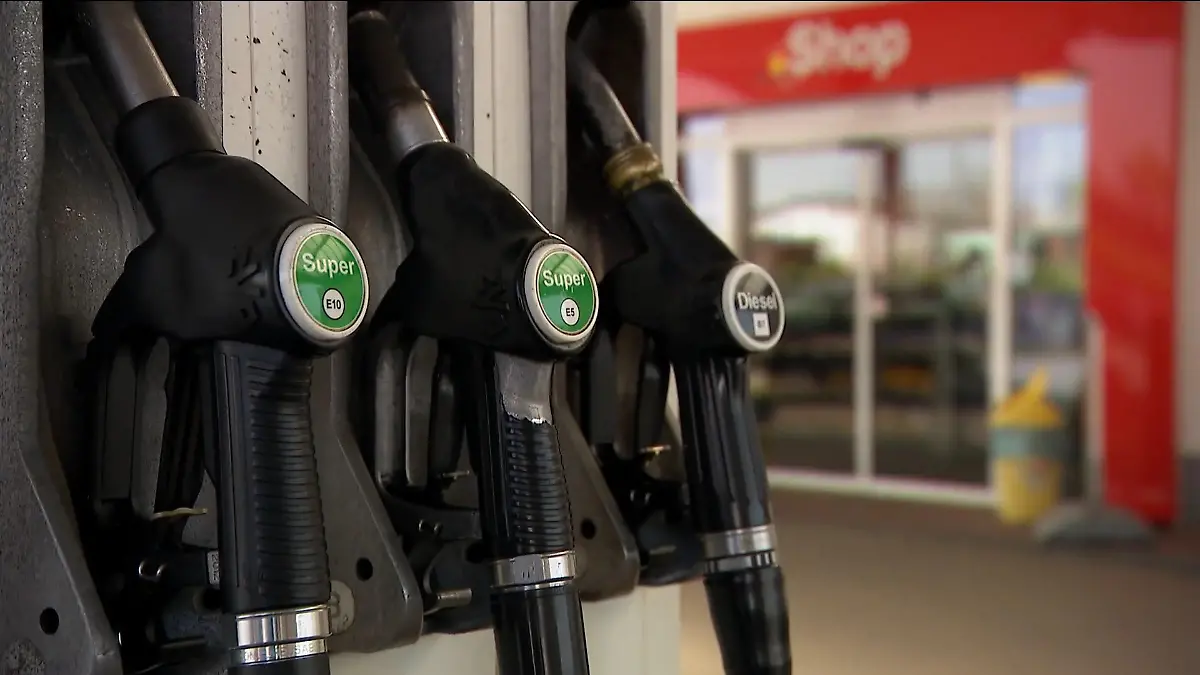 EU will Spritoption E20 prüfen Diskussion um Billigkraftstoff