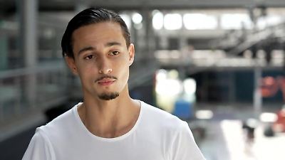 Bild von Früher wurde Milano für seine Musik ausgelacht