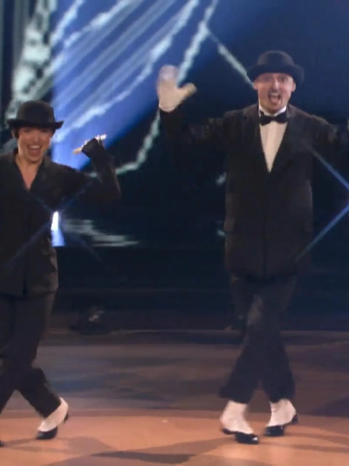 Bild zu: "Bibi Heinicke zaubert Witz und Charme aufs Tanzparkett"