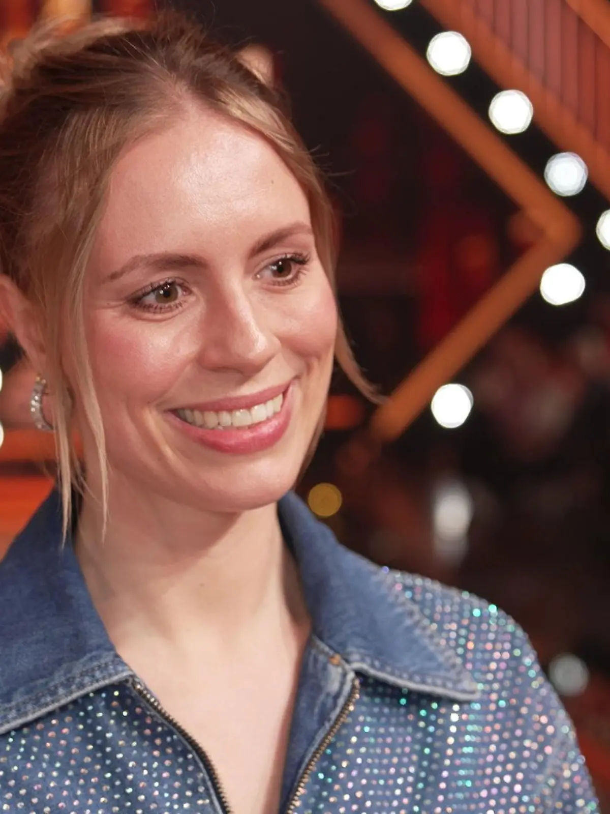 Bild zu: "Darum weinte Lara Dandelion Seibert plötzlich im Live-TV"